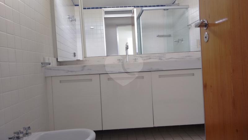 Foto REO162699
