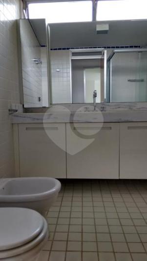 Foto REO162699