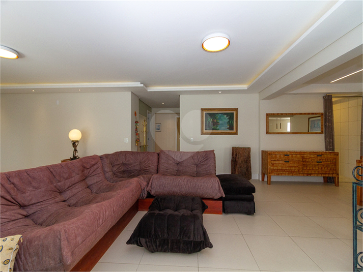 Foto REO162789