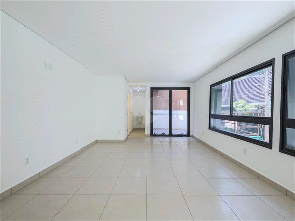 Venda Sobrado São Paulo Itaim Bibi REO163280 13