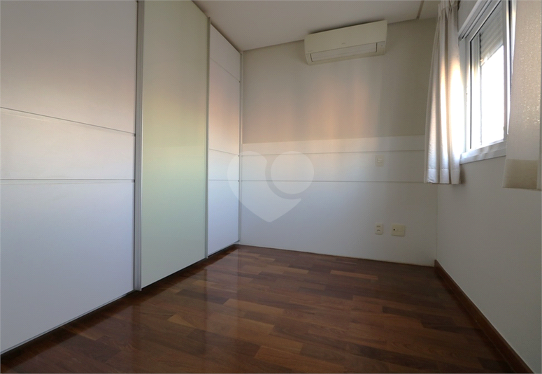 Foto REO164407