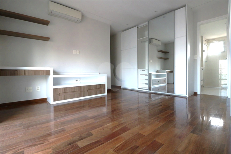 Foto REO164407