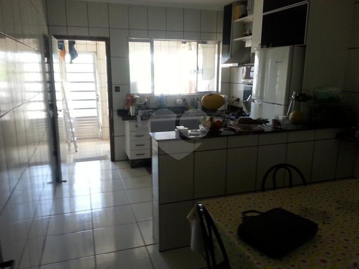Foto REO167390