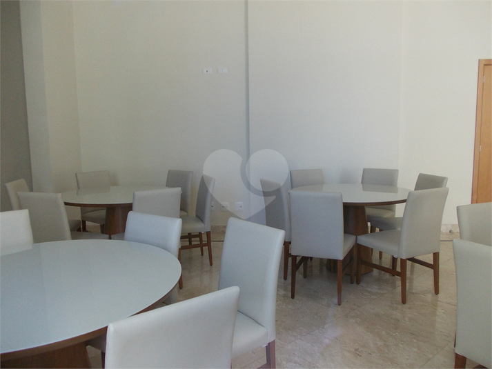 Foto REO169584