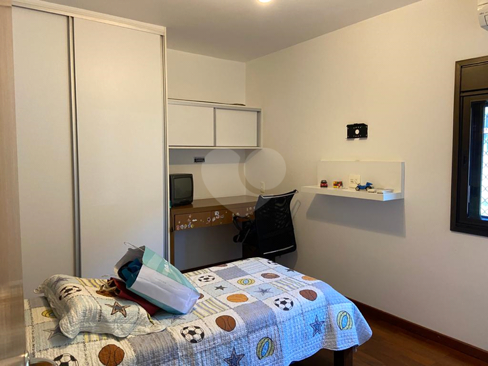 Foto REO171786