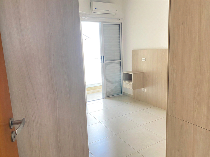 Foto REO172480