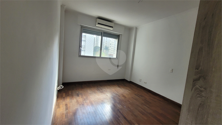 Foto REO173100