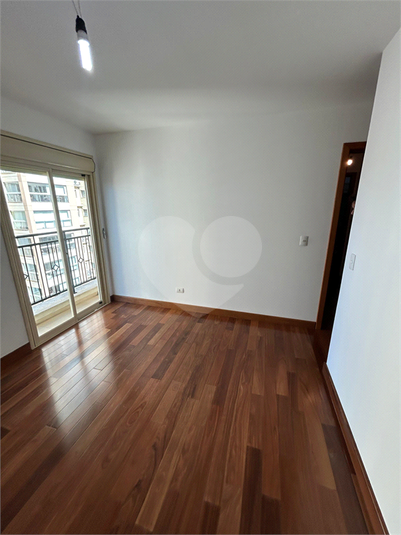 Foto REO174167