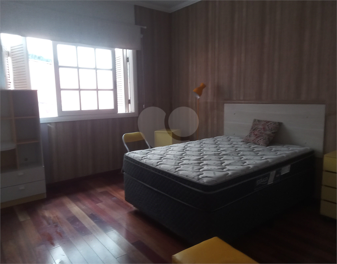 Foto REO174299