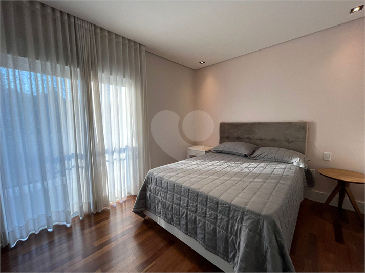 Foto REO176949