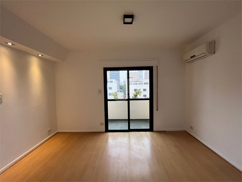 Venda Apartamento São Paulo Água Fria REO178546 12