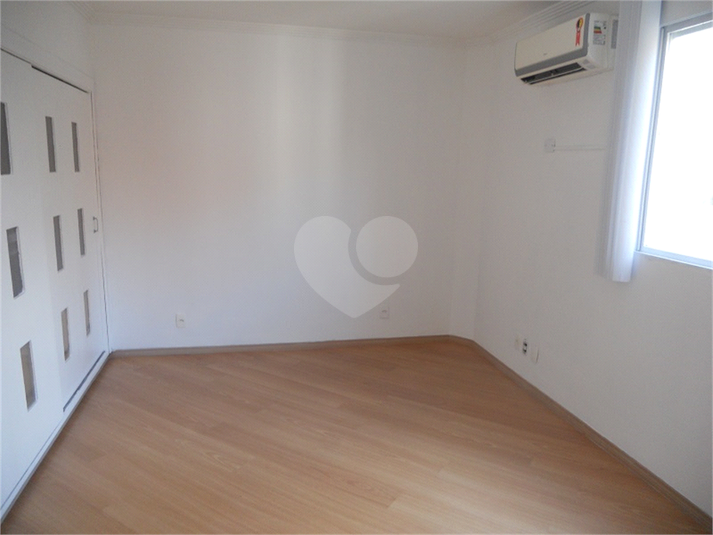 Foto REO181616