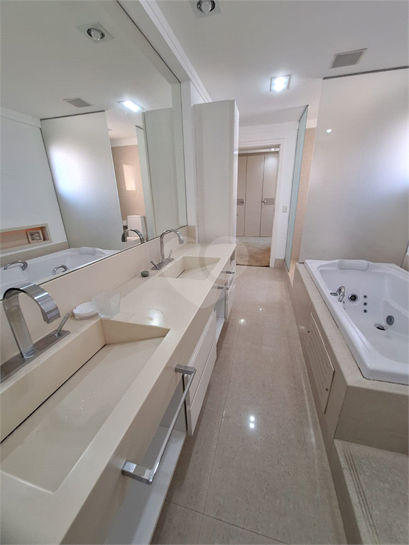 Venda Apartamento São Paulo Santana REO182084 29