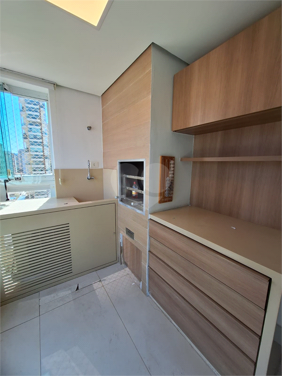 Venda Apartamento São Paulo Santana REO182084 3