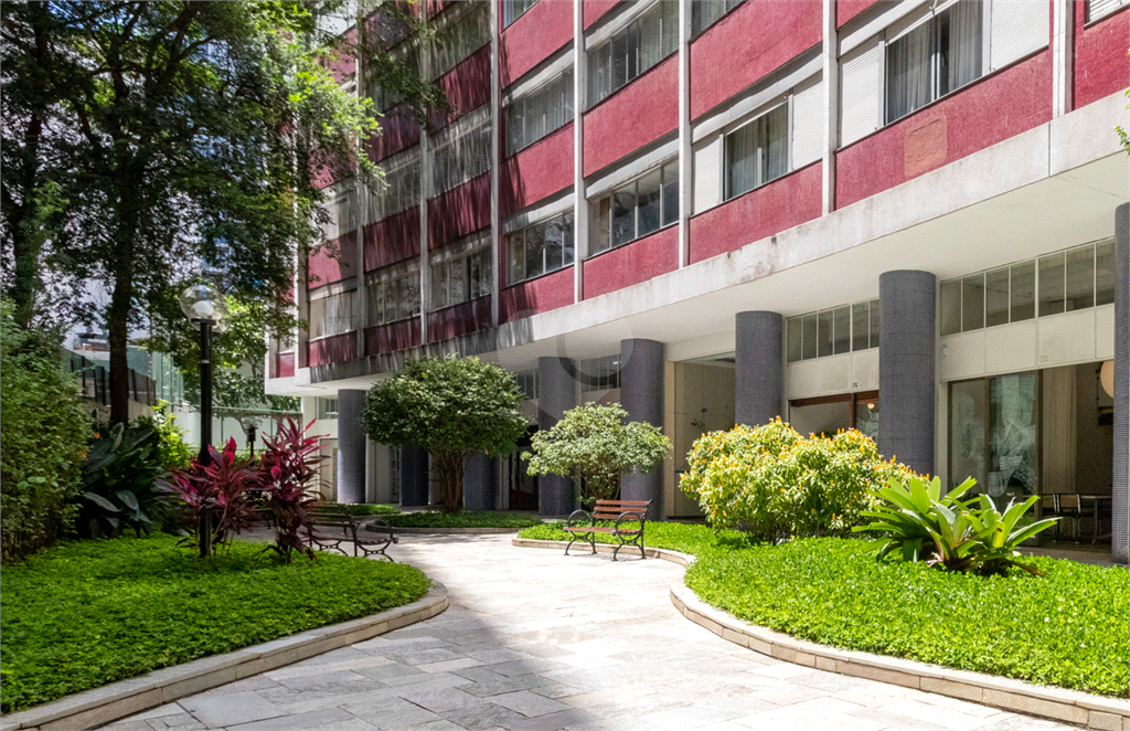 Venda Apartamento São Paulo Consolação REO18230 43