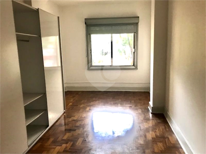 Venda Apartamento São Paulo República REO182640 22