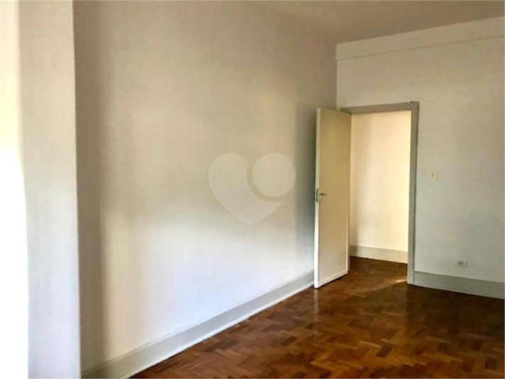 Venda Apartamento São Paulo República REO182640 27