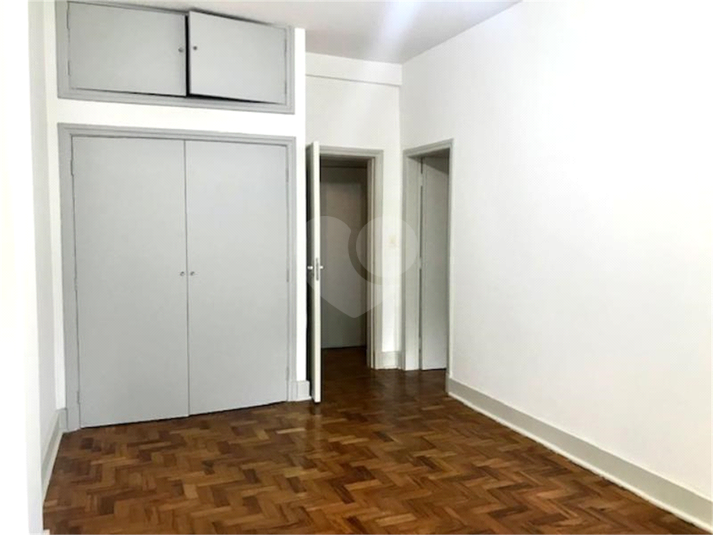 Venda Apartamento São Paulo República REO182640 39