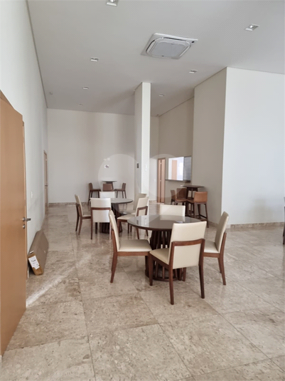 Foto REO183800