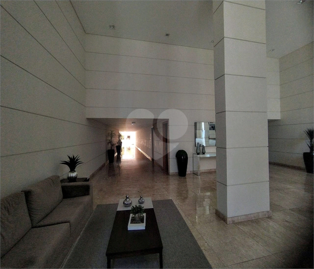 Foto REO183908