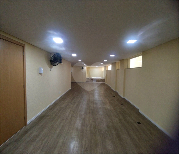 Foto REO183908