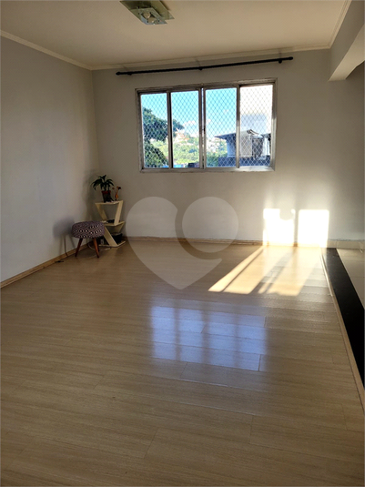 Foto REO183938