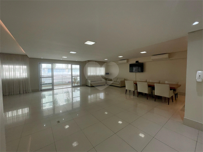 Foto REO185250