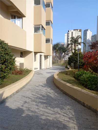 Foto REO186090