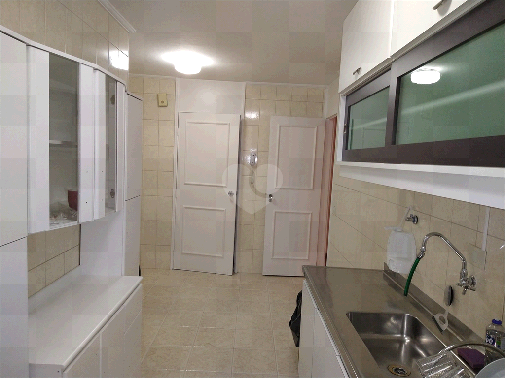 Foto REO186436