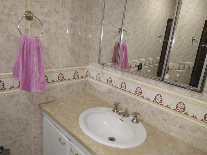 Foto REO186436