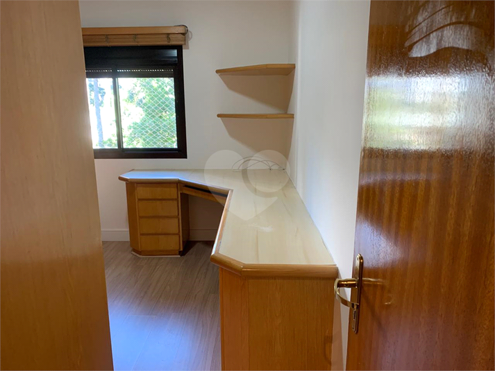 Foto REO186438