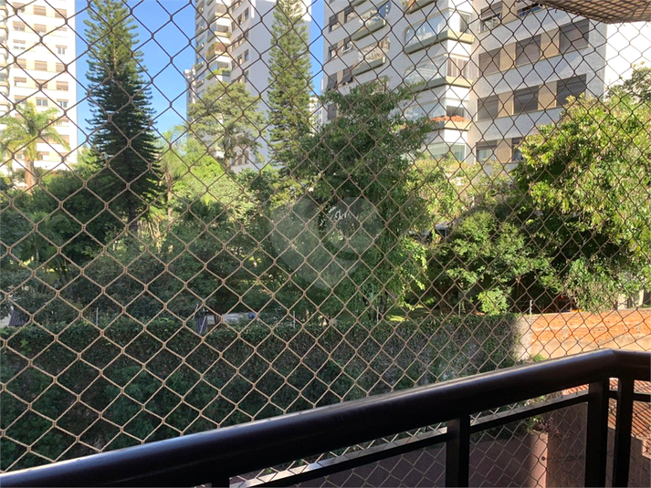 Foto REO186438