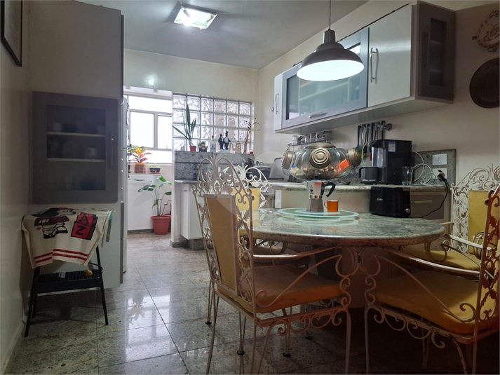 Foto REO189747