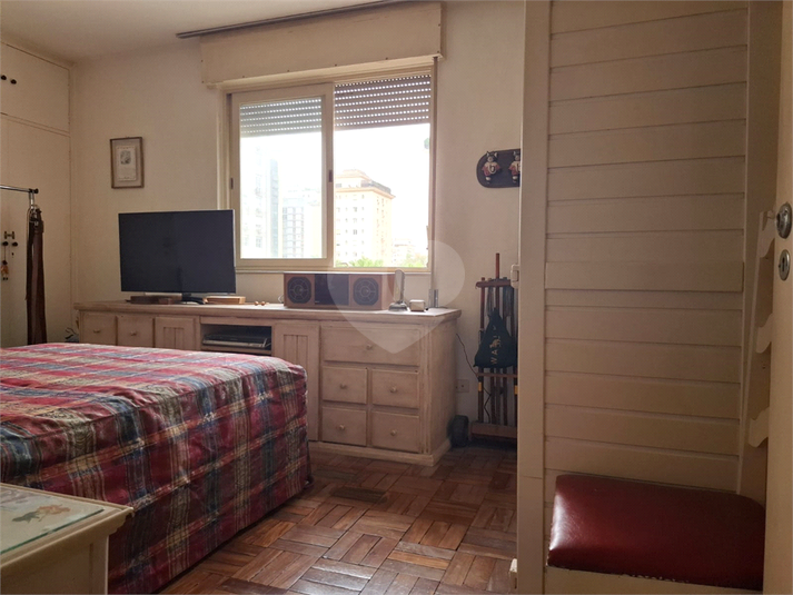 Foto REO189747