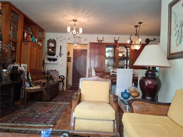 Foto REO189747