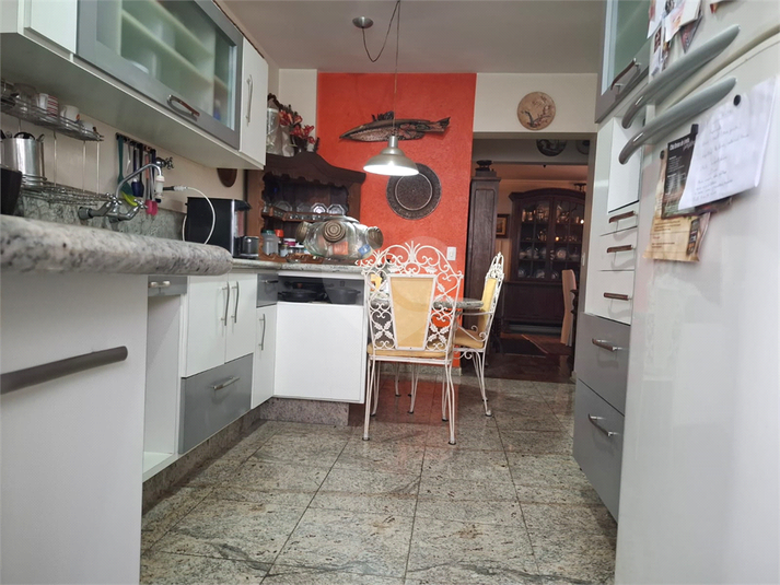 Foto REO189747