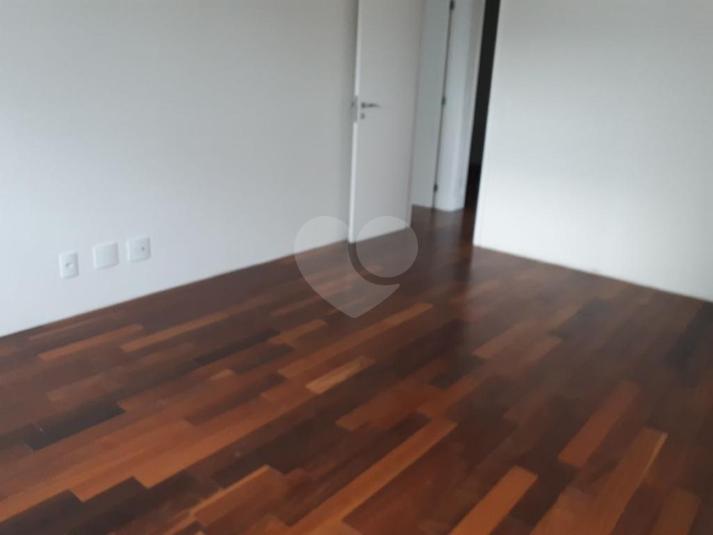 Foto REO190049