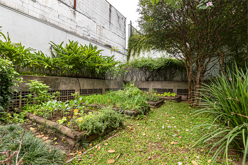 Foto REO191355
