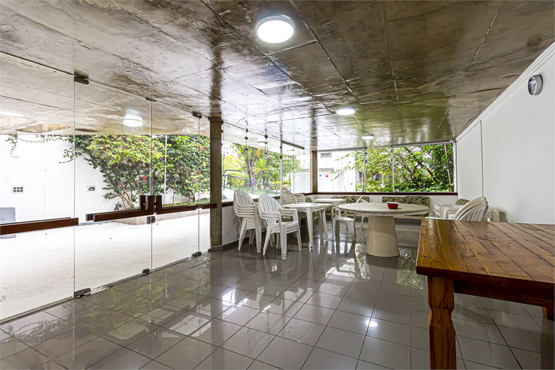 Foto REO191355