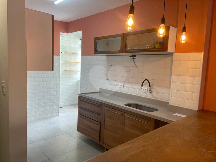 Foto REO192299