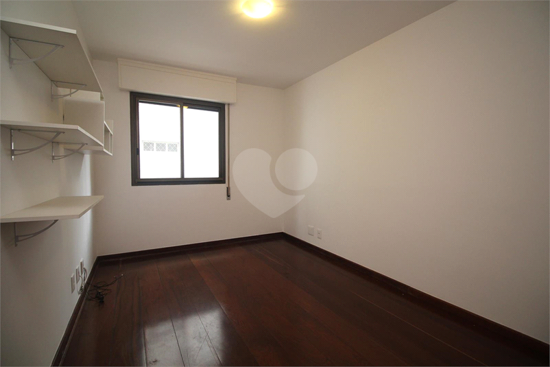 Foto REO192305