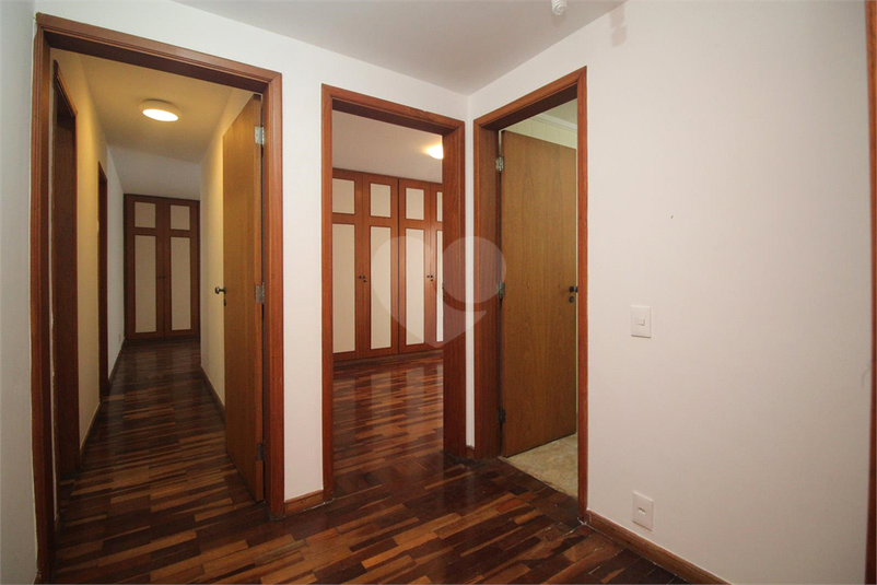 Foto REO192305