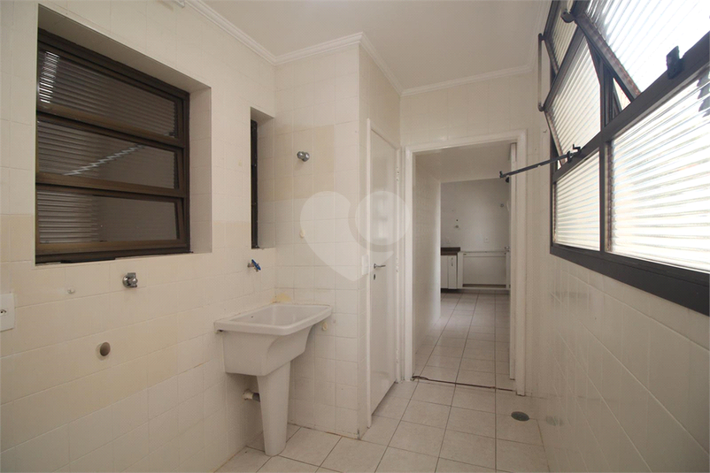 Venda Apartamento São Paulo Consolação REO192305 32