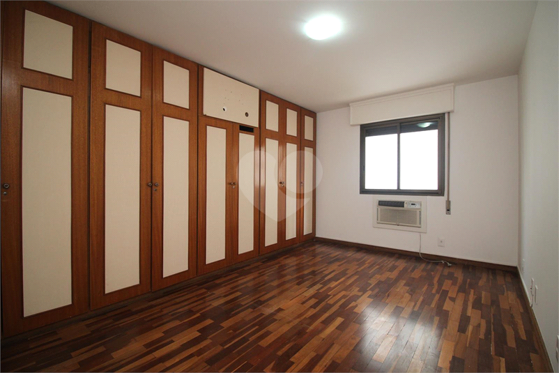 Foto REO192305