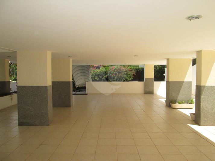 Foto REO192631