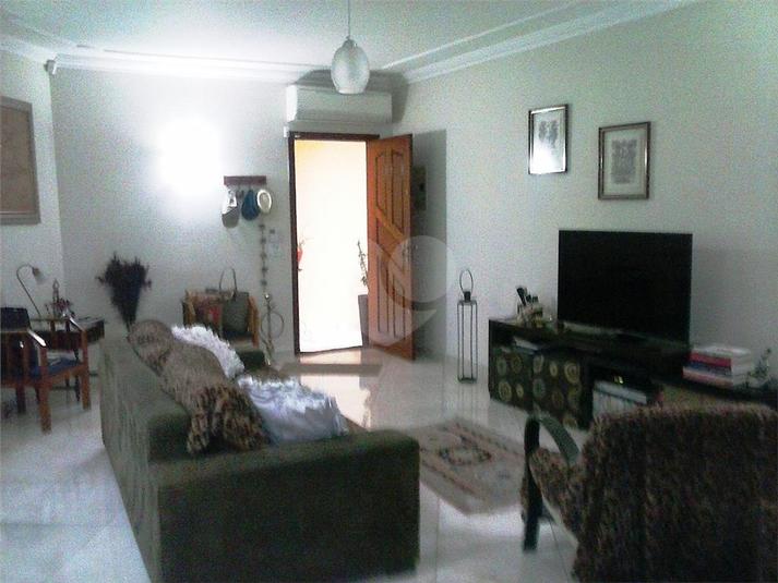 Foto REO193621