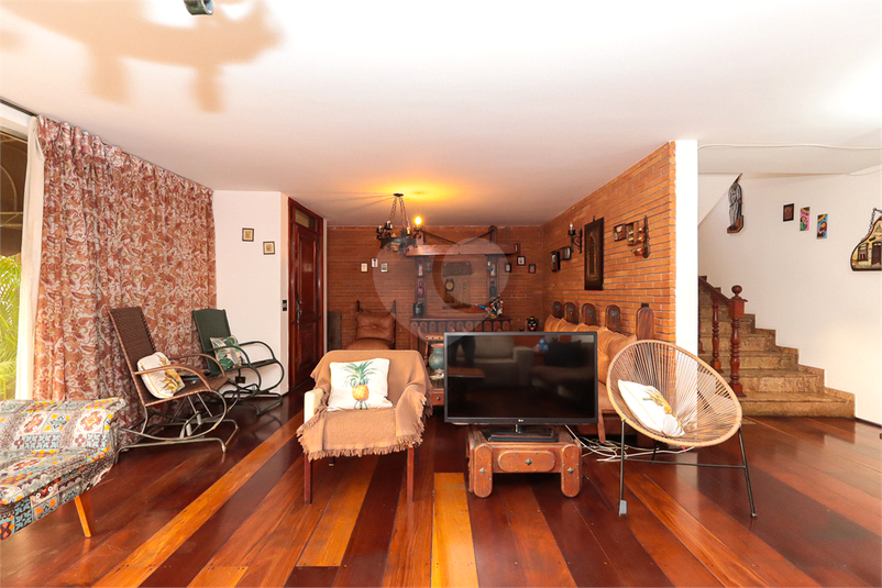 Foto REO194486