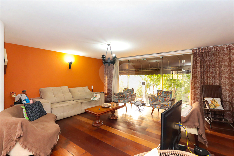 Foto REO194486