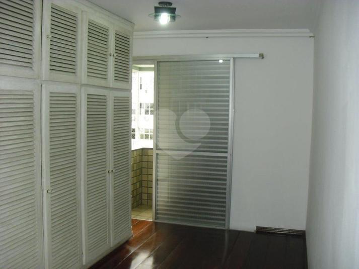 Foto REO196100