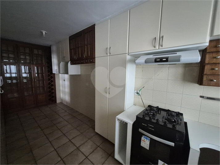 Foto REO196100